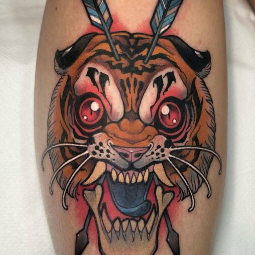 Tatuaje tigre en InkFamia